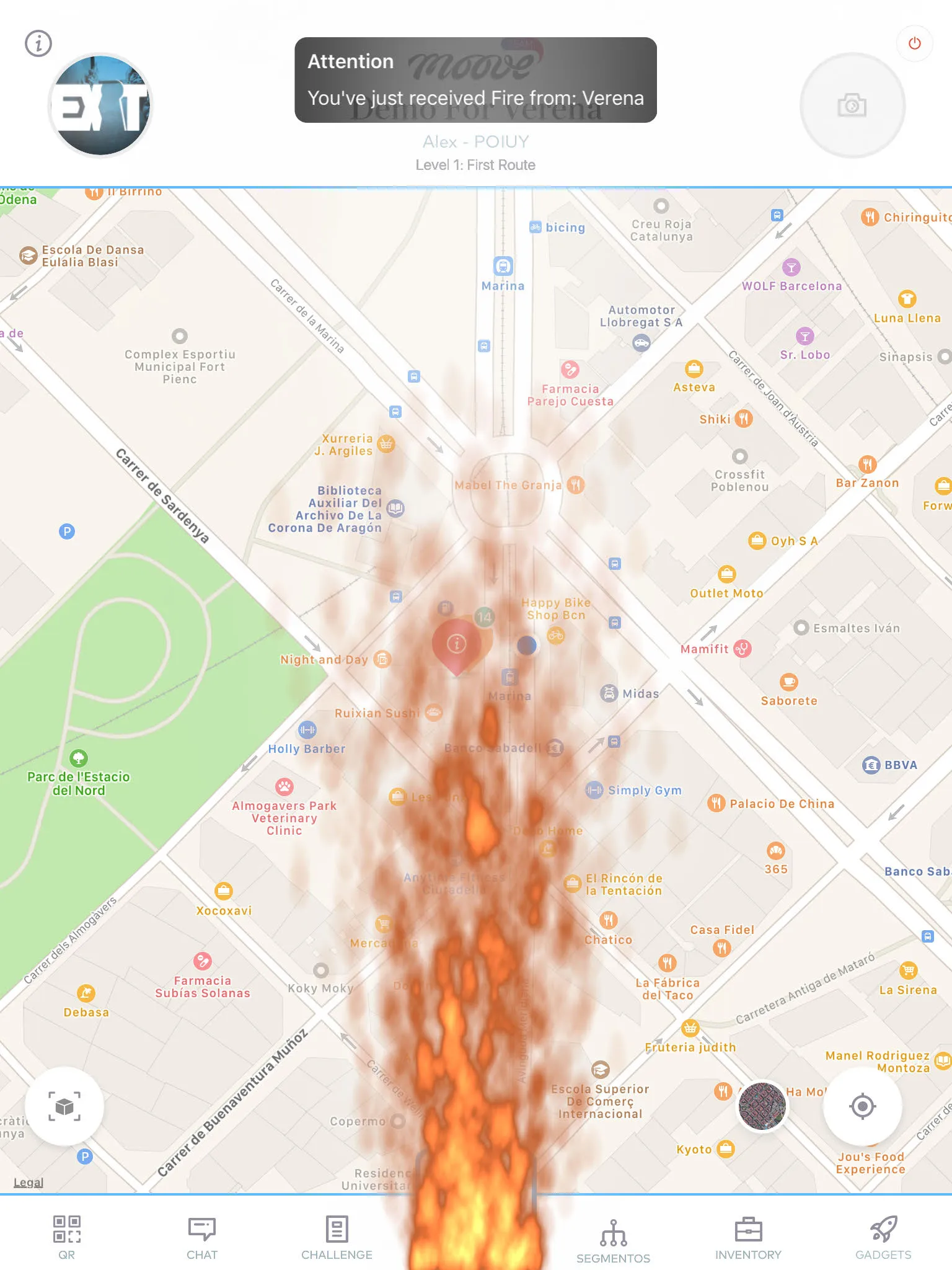 Efecto de gadget mostrando una alteración visual en la pantalla del equipo objetivo